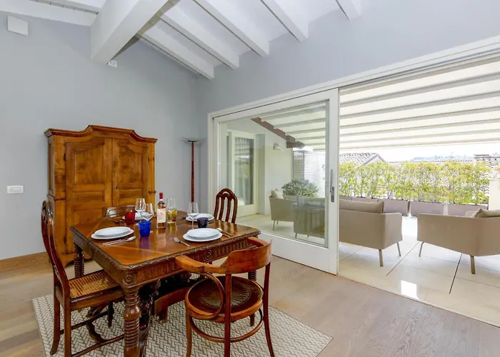 Fantoni Loft דירה *