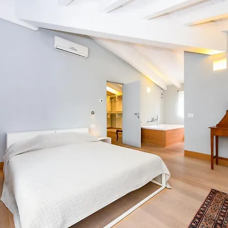Fantoni Luxury Loft Apartmán Salò