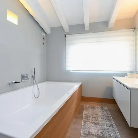 Fantoni Luxury Loft * Salò